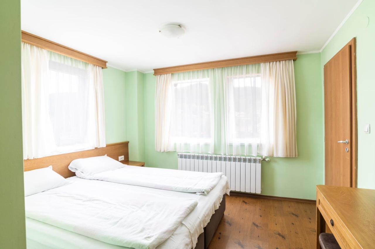 Guest House Roden Dom Koprivştitsa Dış mekan fotoğraf