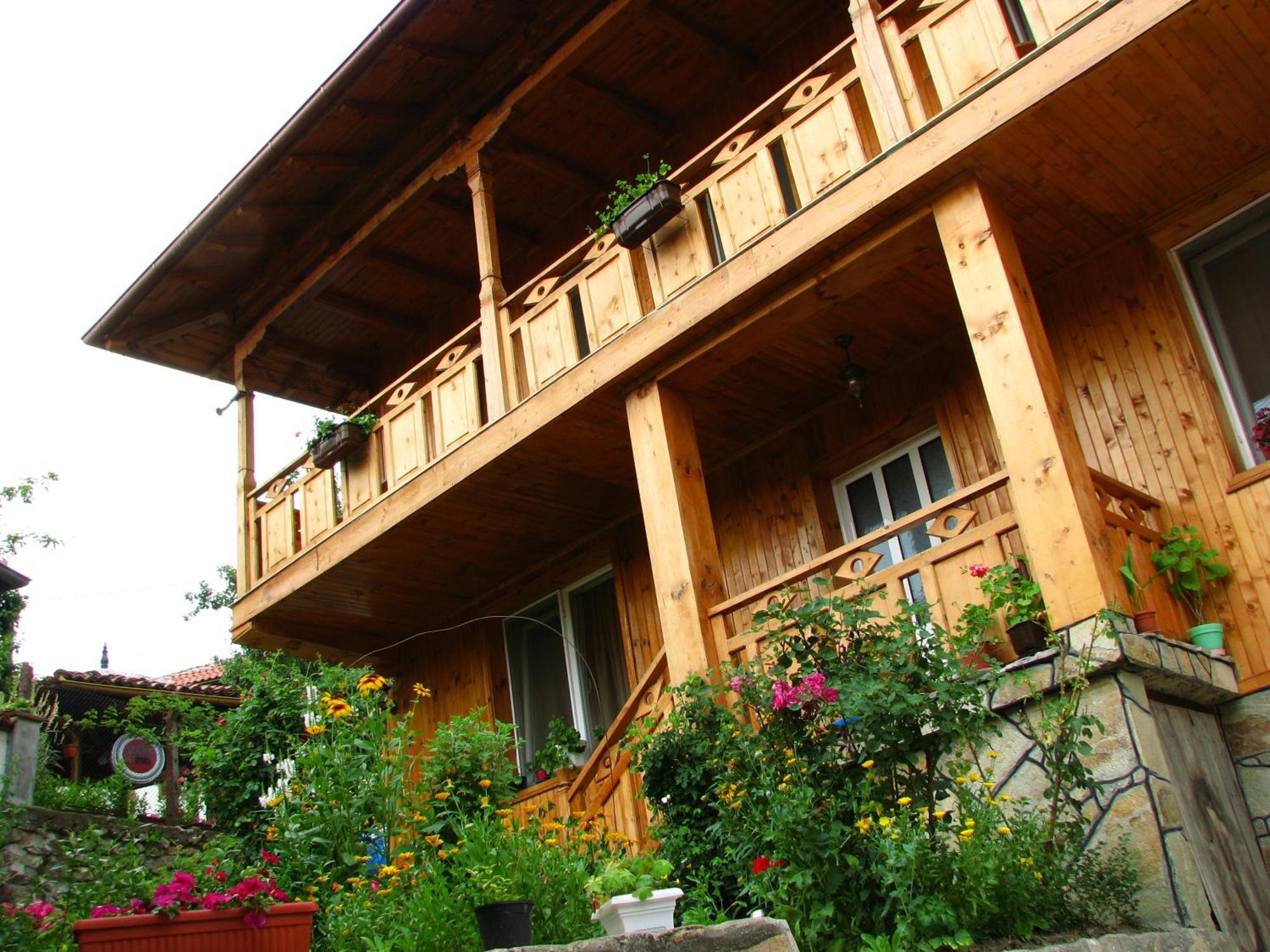 Guest House Roden Dom Koprivştitsa Dış mekan fotoğraf