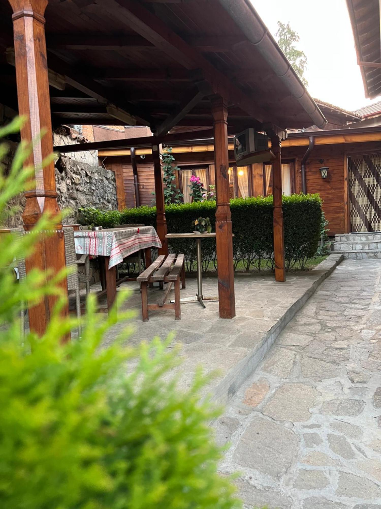 Guest House Roden Dom Koprivştitsa Dış mekan fotoğraf