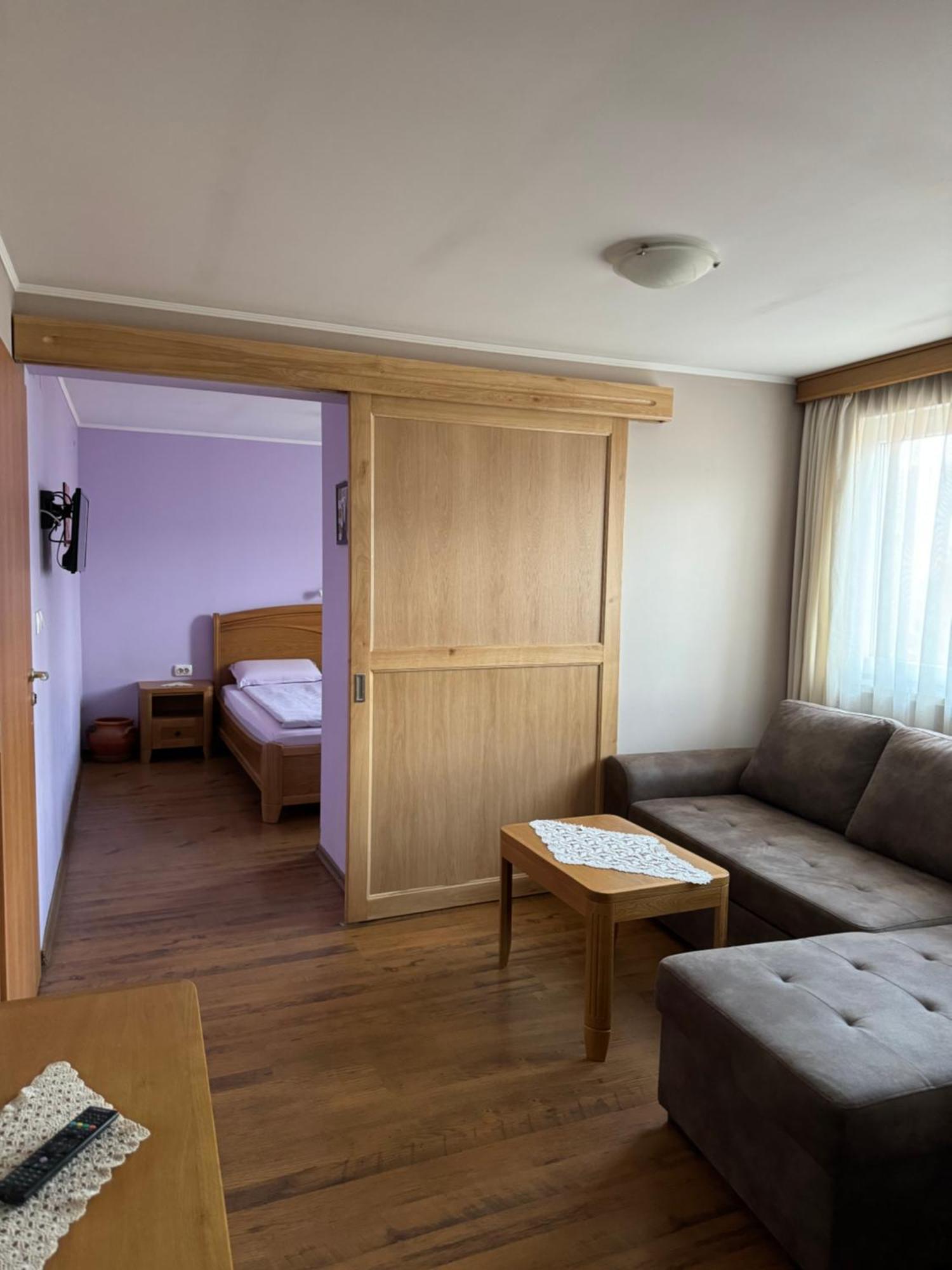 Guest House Roden Dom Koprivştitsa Dış mekan fotoğraf
