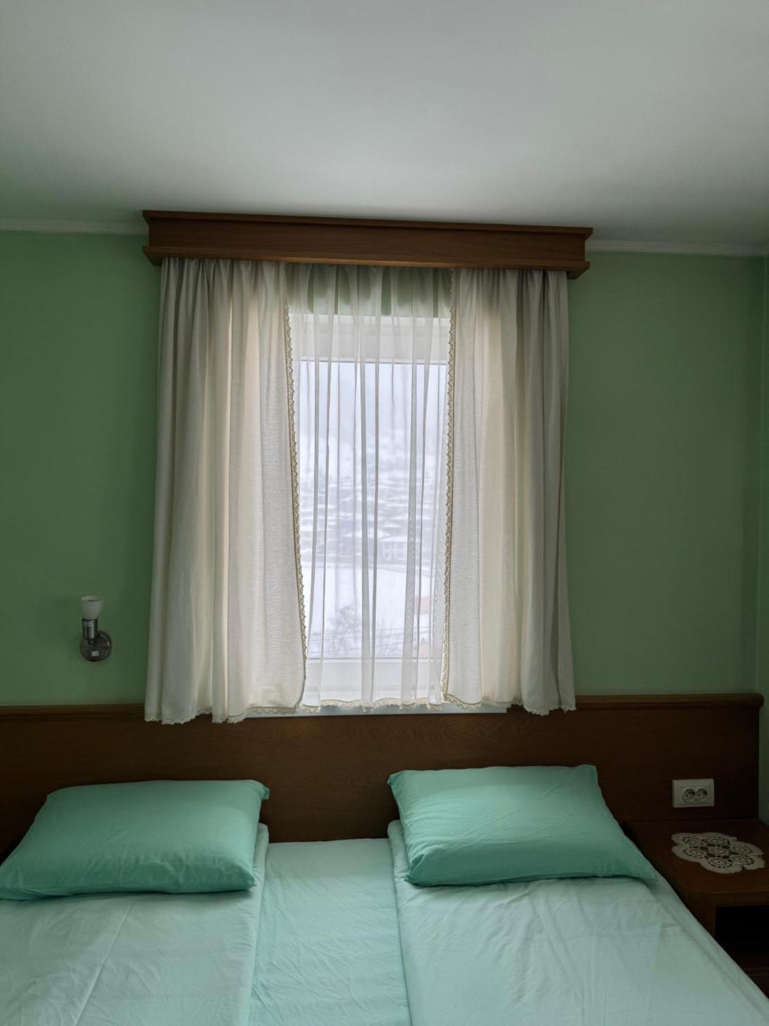 Guest House Roden Dom Koprivştitsa Dış mekan fotoğraf