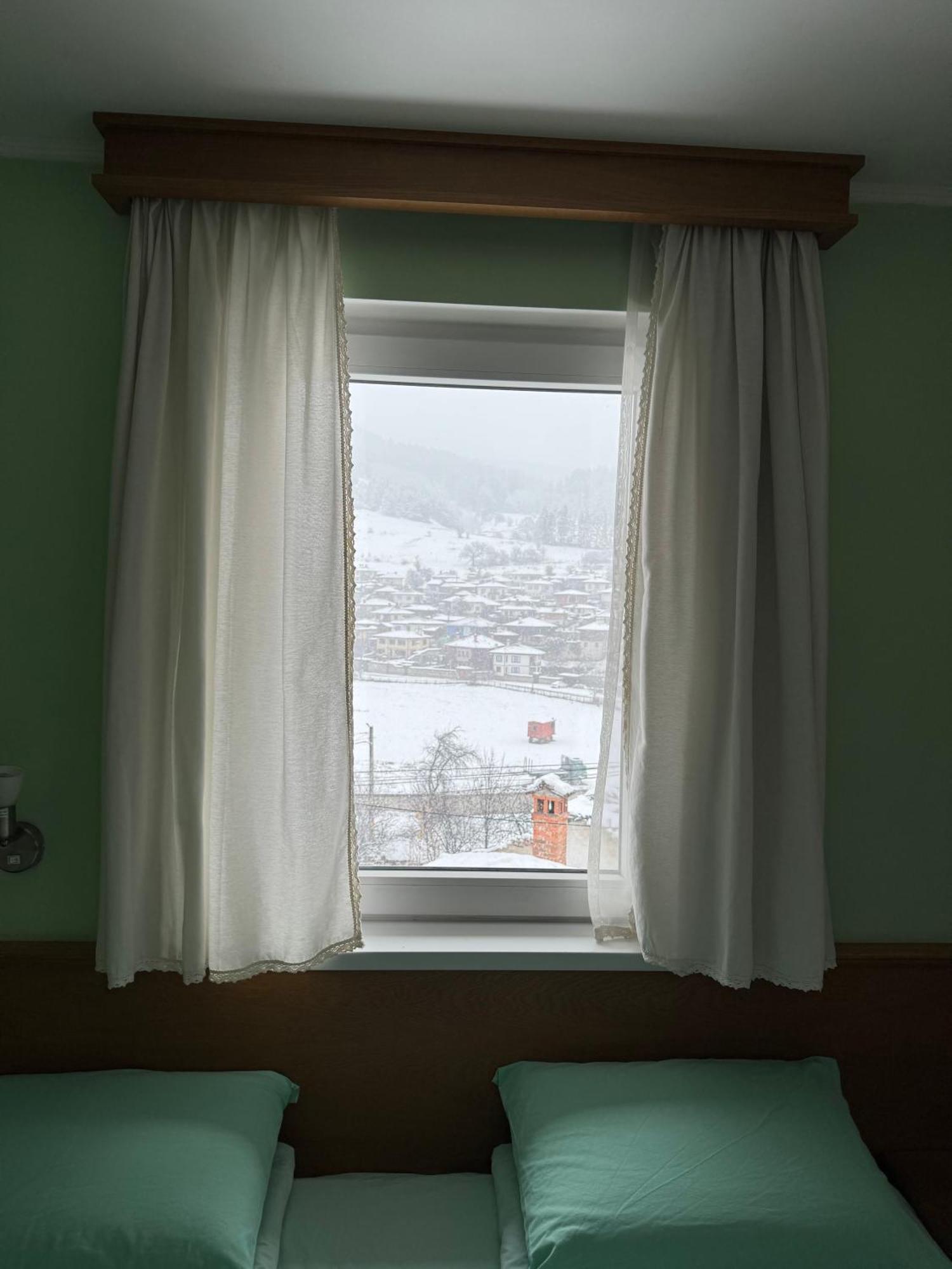 Guest House Roden Dom Koprivştitsa Dış mekan fotoğraf